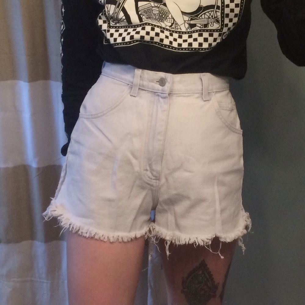 Ultra Light-Wash Shorts
